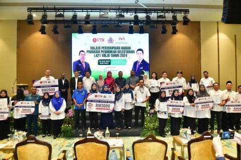 Majlis Penyampaian Hadiah